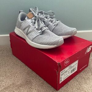 NWB Womens New Balance Fresh Foam Sport V1 Sneakers-size 8